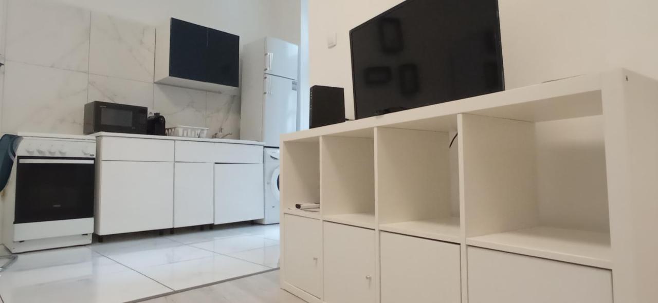 Margit Apartment - In The Most Beautiful District Budapest Luaran gambar